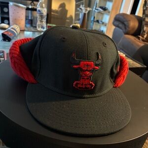 Chicago Bulls Windy City Black New Era 59Fifty Hat Cap Fitted SZ 7 5/8 Flip down
